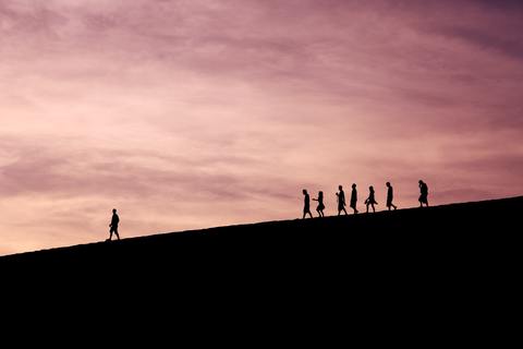 Want To Be A Leader People Actually Follow? Do These 5 Things